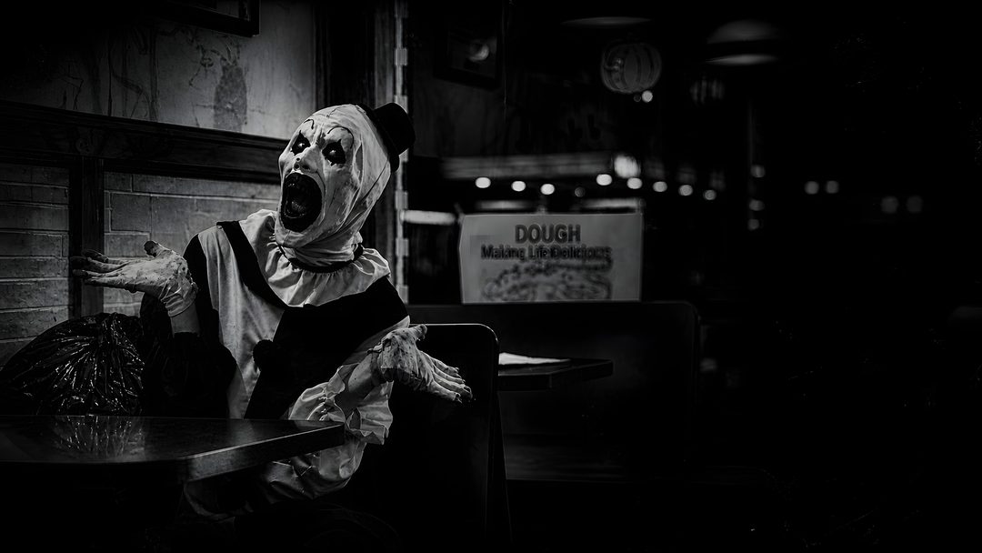 a creepy looking person sitting at a table Halloween Terrifier Terrifier 4k, Fb Banner, Desktop, Drawings, black