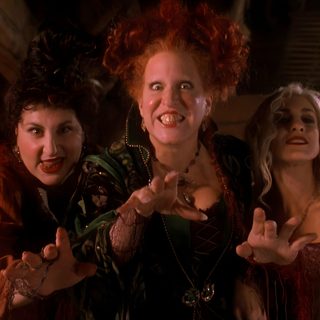 three women dressed in costumes posing for the camera with one pointing at her hand and smiling Halloween Hocus Pocus Hocus Pocus Garry Marshall, Jay And Ernie Hocus Pocus, Hocus Pocus Movie Scenes, black