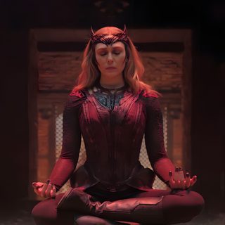 a woman is sitting in the middle of candles Halloween Wanda Doctor Strange Multiverse Of Madness, Scarlet Withc, Doctor Strange 2, black