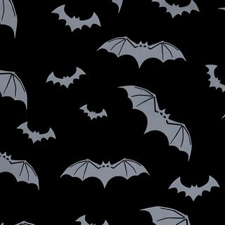 a group of bats flying through the air in black and grey colors with white outlines Gothic Halloween Bats Black White Halloween Iphone Backgrounds, Halloween Backgrounds, Emo, Goth,