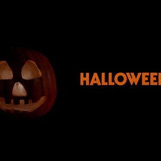 a scary pumpkin with the words halloween ii written on it's face in front of a black background Halloween 2 Scary Halloween Pictures, Halloween Movie Title Screen, Scary Halloween Images, black