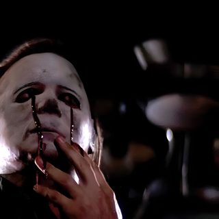 a man with his face painted white and holding something in his hand Halloween Ii Micheal Myers 4k, Cool Michael Myers Pictures, 4k Michael Myers, Michael Myers 4k, black