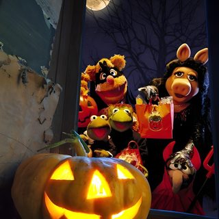 the muppets and miss piggy are dressed up as halloween characters in front of an open window Muppets Halloween Kermit The Frog Halloween, Kermit Halloween, Miss Piggy Halloween, Muppets Halloween, black