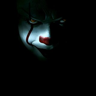 the evil clown is staring into the camera Black Iphone Halloween Scary Movie 4k, Penny Wise Aesthetic, Scary Dark Hd, Pennywise, Horror Scary Hd,