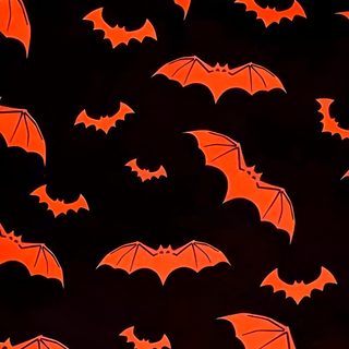 many orange bats flying in the night sky Halloween Bat Silhouettes Retro Diy Halloween Costume Inspiration, Halloween Bat Pattern, Halloween Party Decor Ideas, black