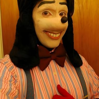 a man in a clown mask and suspenders is holding his hands out to the side Goofy Ahh Halloween Scary Images, Disney Characters Goofy, Scary Photos, Creepy Images, saddle brown