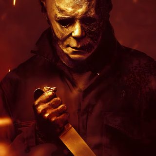 the poster for halloween kills shows a man holding a knife Halloween Kills 4k Horror Movies Michael Myers, Halloween Kills 4k, Halloween Kills Michael Myers, maroon