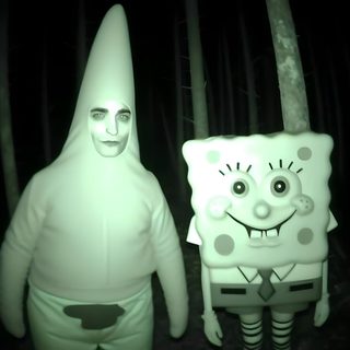 two people in costumes standing next to each other Halloween Duo Quick Jokes, Patrick Star, Sake, Halloween Memes, Twilight Funny, dark slate gray
