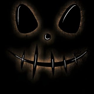 an image of a scary pumpkin face in the dark with teeth and fangs on it's face Halloween Face Android Scary, Scary For Android, Dark Halloween 4k, Scary Smile, Creepy Smiley Face, black