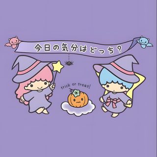 two cartoon characters holding up a banner with the words happy halloween written in japanese on it Little Twin Stars Halloween Kawaii Sanrio Halloween, Sanrio Halloween Pastel, Little Twin Stars Halloween, medium purple