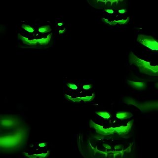 many glowing pumpkins in the dark with green eyes Green Halloween Halloween Background Video, Halloween Live Gif, Black And Green Halloween,