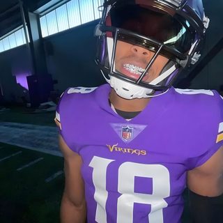 a man wearing a football uniform and helmet Justin Jefferson Halloween Justin Jefferson 4k Gif, Justin Jefferson Edit, Nfl Clips, dark slate gray