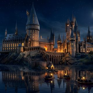 an image of a castle at night with the moon in the sky and boats on the water Hogwarts Halloween Desktop Hogwarts Castle Harry Potter Desktop 4k, Computer Harry Potter, Harry Potter Poster Landscape, dark slate gray