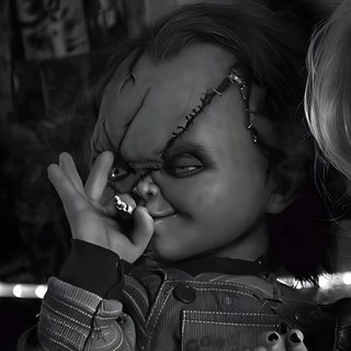 two children dressed up in costumes looking at their cell phones while one child is holding the phone to her ear Halloween Iphone Chucky Lil Durk King Von, Chucky Pfp, Chucky Face, Tupac Pictures, black