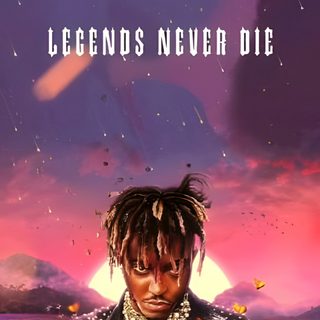 a man with dreadlocks standing in the middle of a field Halloween Juice Wrld Live Iphone Xr, Iphone Moving, Rap Iphone, Juice Wrld Gif, dim gray