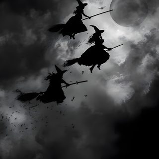 black and white photograph of three witches flying in the sky at night with full moon behind them Vintage Halloween Witch Gotik Tattoo, Photo Halloween, Witch, Halloween Iphone Backgrounds, black