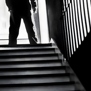 black and white photograph of man walking down stairs Halloween 1978 Horror Hd, Michael Myers Art, Halloween 1978, Scary, Halloween Film, dark slate gray