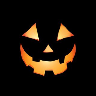 a jack - o'- lantern pumpkin is lit up in the dark with glowing eyes Halloween Face Halloween Smile, Halloween Jack-o'-lantern Face, Black Pumpkin Face,