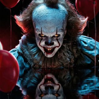 a creepy clown is reflected in the water with red balloons around him and his reflection on the ground Halloween Scary Pennywise Pennywise 3d, Horror Aesthetic, Famous Horror Movies, Penny Wise, black