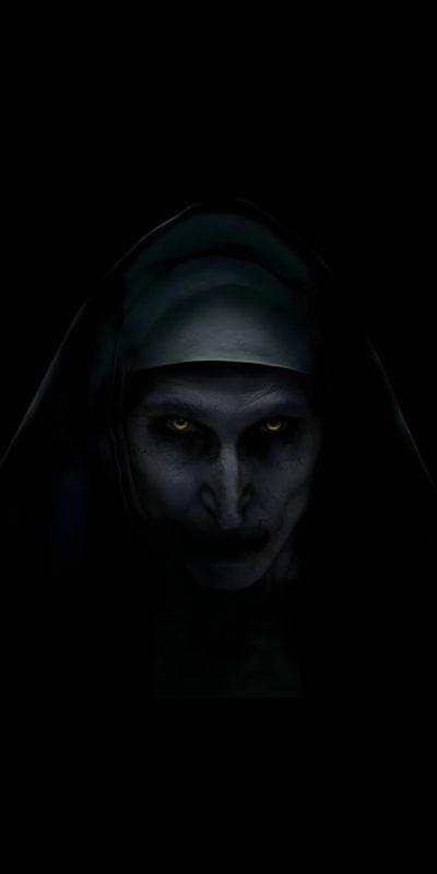 an evil nun in the dark with yellow eyes and black robes, staring at the camera Halloween Movie Iphone Valak, Black Scary, Valak Hd, Scary Black, Horror The Nun 4k, The Nun,
