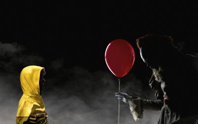 two people dressed in costumes and holding red balloons are standing next to each other on a foggy night Halloween Movie Horror Movie Laptop, Laptop Horror Movie, It Desktop, Horror Movies Computer, black