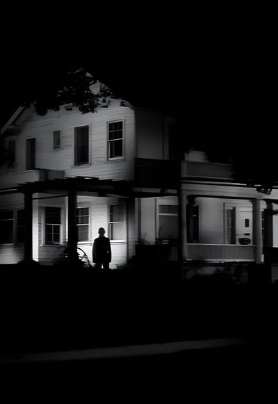 a person standing in front of a house at night with the light on and behind him John Carpenter Halloween Old Scary Movies, Vintage Scary Movies, Old Horror Movie Aesthetic, black