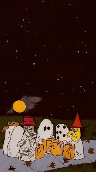 three ghost sitting on the ground in front of a night sky Charlie Brown Halloween Halloween Vibes, Charlie Brown Thanksgiving, Charlie Brown Halloween Iphone, black