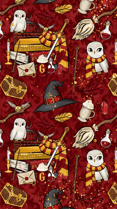 an image of harry potter fabric with owls and hogwarts on it, as well as other items Harry Potter Halloween Harry Potter Christmas Aesthetic, Harry Potter Iphone, Melhores Fundos Para Iphone, maroon
