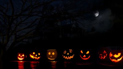 pumpkins lit up in the dark with their faces carved to look like jack - o'- lanterns Halloween 2018 4k Halloween Header, Halloween Facebook Cover, Halloween Facebook Cover Photos, black