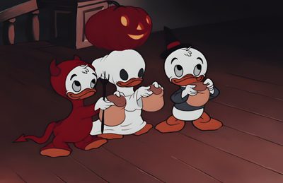 three cartoon characters sitting on the floor in front of an apple and two pumpkins Halloween Laptop Gif Falling Gif, Tyler The Creator, Halloween Iii, Halloween Cute, Halloween Gif, maroon