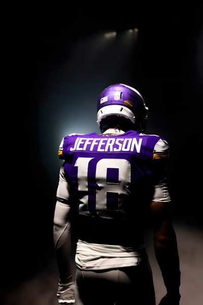 a football player wearing a uniform with the number 10 on it Justin Jefferson Halloween Justin Jefferson Live, Nfl Aesthetic, Nfl Justin Jefferson, black