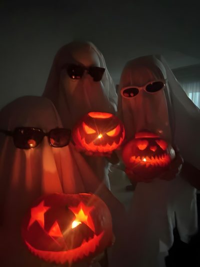 three people dressed up in halloween costumes with glowing pumpkins on their heads and sunglasses Trio Halloween Holiday Halloween, Aesthetic Halloween Pics, Halloween Aesthetic Photos, black