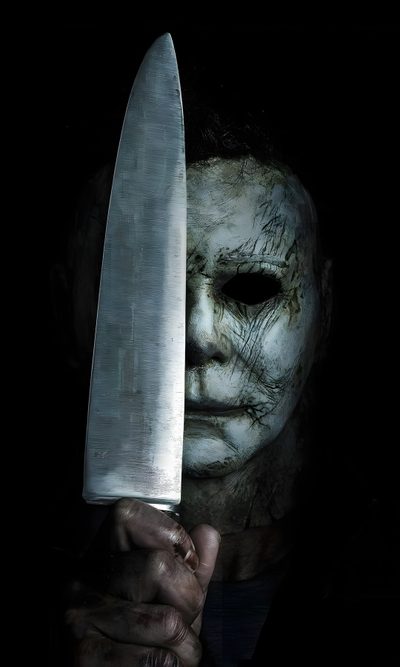a man holding a large knife in his hand and wearing a mask on it's face Halloween Michael Myers Michael Myers Art, Michael Meyer, Film Horror, Horror Movie Icons, black