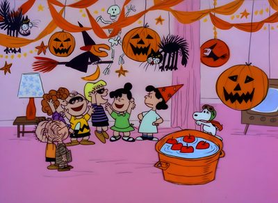 an animated halloween scene with pumpkins hanging from the ceiling Charlie Brown Halloween Desktop Retro Halloween Laptop, Snoopy Halloween Laptop, Snoopy Halloween Desktop, pale violet red