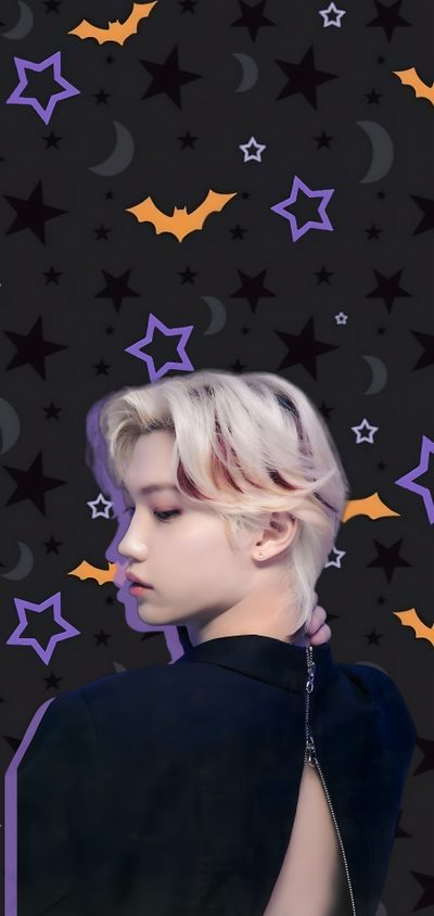 a woman with blonde hair standing in front of stars Felix Halloween Halloween Skz, Felix Stray Kids Halloween, Felix Halloween, Skz Halloween, black