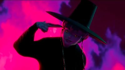 a man wearing a top hat and holding a microphone in front of a purple background Baby Saja Halloween Kpop Demon Hunter Desktop, Saja Boys Computer, Saja Boys Kpop Demon Hunter, midnight blue