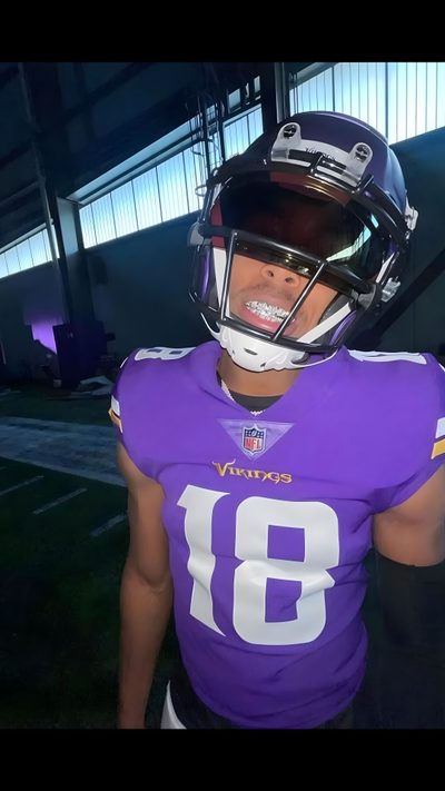 a man wearing a football uniform and helmet Justin Jefferson Halloween Justin Jefferson 4k Gif, Justin Jefferson Edit, Nfl Clips, dark slate gray