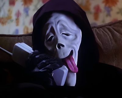 a person wearing a mask with their tongue out Halloween Scream Funny Scream Mask, Ghostface Scream, Scary Movie Characters, Horror Movie Icons, black
