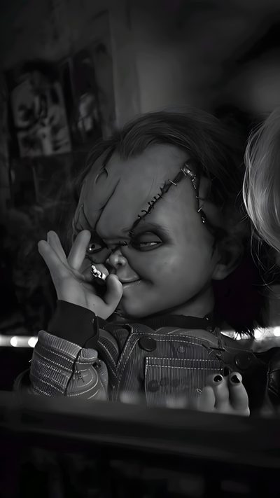 two children dressed up in costumes looking at their cell phones while one child is holding the phone to her ear Halloween Iphone Chucky Lil Durk King Von, Chucky Pfp, Chucky Face, Tupac Pictures, black