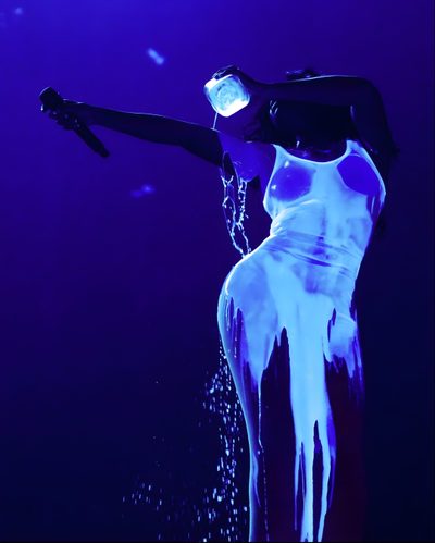 a woman in white dress standing under blue light Sza Halloween Doja Cat Atlantis Costume, Doja Cat Blue Outfit, Aesthetic Sza,