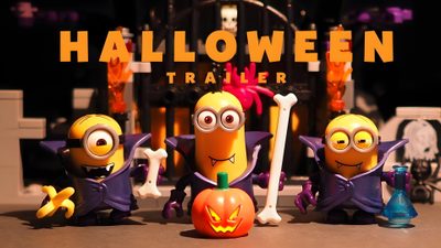 three minion figurines sitting next to each other in front of a halloween scene Minion Halloween Desktop Minions Halloween, Minion Halloween Decorations, Fall Minion, maroon