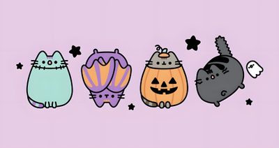 three cats with pumpkins and bats on their heads are lined up in a row Halloween Pusheen Happy Halloweenie Meme, Pusheen Happy Halloween, Halloween Pusheen, thistle