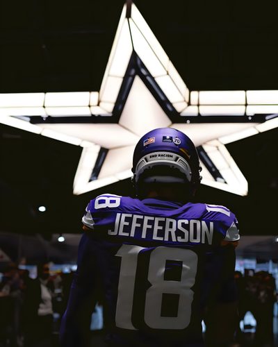 a football player wearing a uniform with the number 18 on it's chest standing in front of a star Justin Jefferson Halloween Justin Jefferson, 4k Pictures, Vikings, Nba, Nfl, black