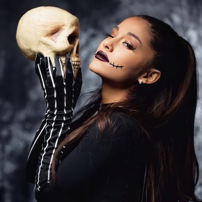 a woman holding a skull in her right hand Ariana Grande Halloween Ariana Grande Corpse Bride, Jack Png Image, Ariana Grande Jack Skellington, black